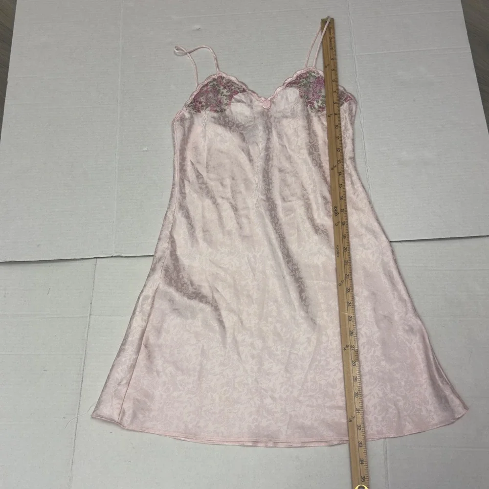 Val Mode Lingerie Nightgown Womens Small Pink Excellent Floral Lace Vintage USA